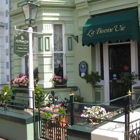 La Bonne Vie Pensionat 4*